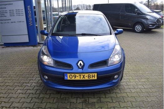 Renault Clio - 2.0-16V 140 PK 5DRS Exception TREKHAAK - 1