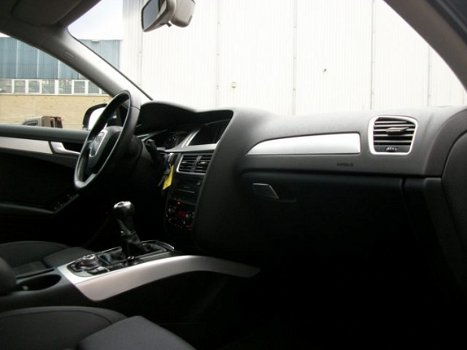 Audi A4 - 1.8 TFSI Climate C, Cruise C, Navigatie, Xenon-Led Verl - 1