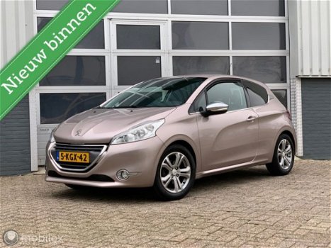 Peugeot 208 - 1.6 VTi Allure - 1