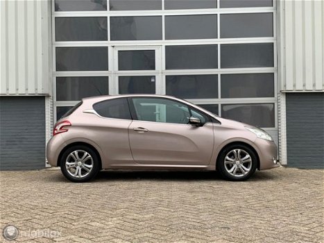 Peugeot 208 - 1.6 VTi Allure - 1