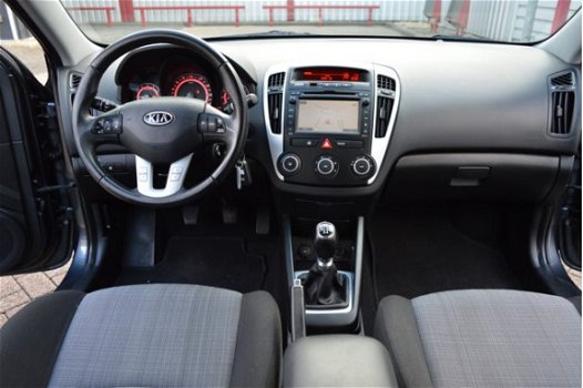 Kia Cee'd - 1.4 CVVT X-ecutive O.a.: Trekhaak, Navi, Roofrails, 16 inch L.m., - 1