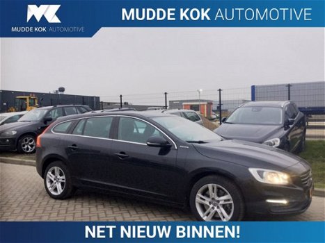 Volvo V60 - 2.4 D6 AWD Plug-In Hybrid Momentum | Navigatie | Standkachel Excl. BTW - 1