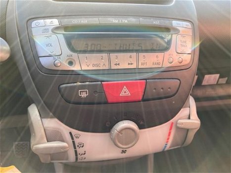 Toyota Aygo - 1.0-12V + 3 deurs automaat - 1