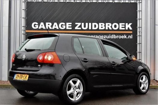 Volkswagen Golf - 1.6 16V Trendline NAVI AIRCO 4-DEURS - 1