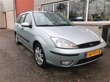 Ford Focus Wagon - 1.6 I AUT APK(Airco-Trekhaak-Leder) - 1