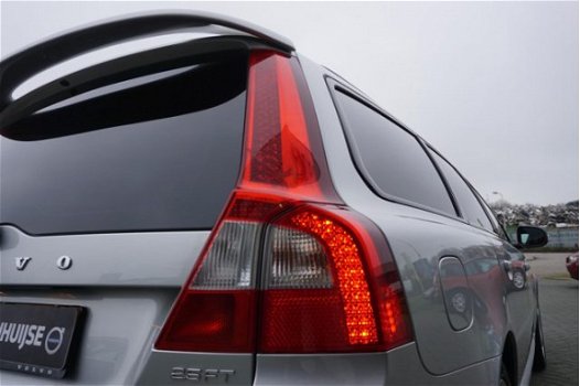 Volvo V70 - 2.5FT R-DESIGN XENON RTI NAVIGATIE 5 CILINDER - 1