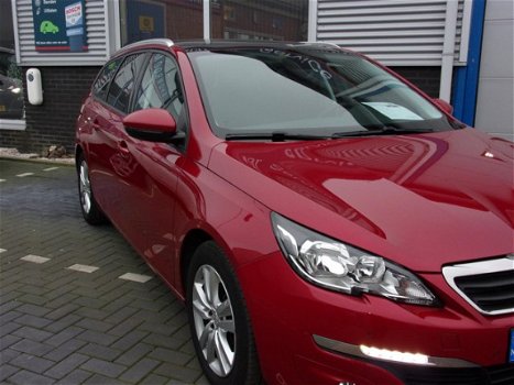 Peugeot 308 - 1.2 PureTech 110pk S&S Blue Lease Executive - 1