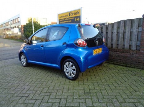 Toyota Aygo - 1.0 VVT-i Now - 1