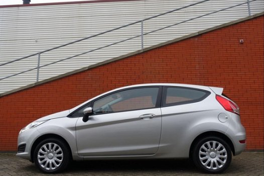 Ford Fiesta - 1.0 65 pk Style Nav-trekhaak 3d - 1