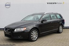 Volvo V70 - T4 180pk automaat / lederen bekleding / schuif kanteldak / trekh