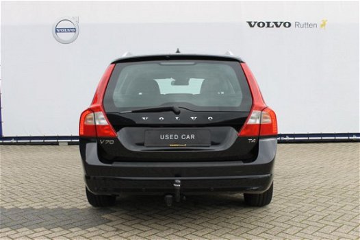 Volvo V70 - T4 180pk automaat / lederen bekleding / schuif kanteldak / trekh - 1