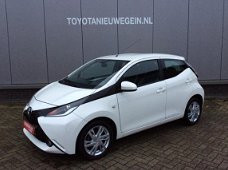 Toyota Aygo - 1.0 VVT-i 69pk 5D, automaat, x-play