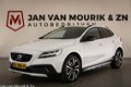 Volvo V40 Cross Country - 2.0 D2 Kinetic | LED | CLIMA | CRUISE | NAVI | PDC | CAM | VOORRUITVERW - 1 - Thumbnail