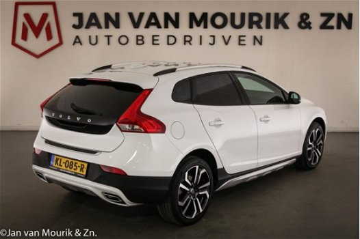 Volvo V40 Cross Country - 2.0 D2 Kinetic | LED | CLIMA | CRUISE | NAVI | PDC | CAM | VOORRUITVERW - 1