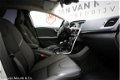 Volvo V40 Cross Country - 2.0 D2 Kinetic | LED | CLIMA | CRUISE | NAVI | PDC | CAM | VOORRUITVERW - 1 - Thumbnail