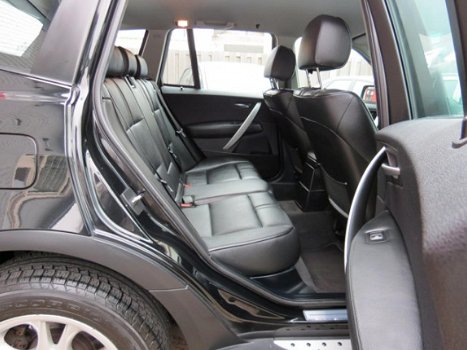 BMW X3 - 2.0d //. Compl Dealer onderhouden // - 1