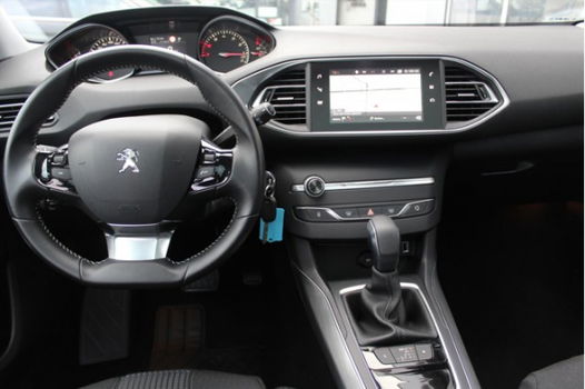 Peugeot 308 - 1.2 PureTech 130PK AUTOMAAT BLUE LEASE PREMIUM|NAVI|PANO DAK - 1