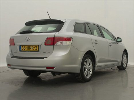 Toyota Avensis Wagon - 2.0 VVTi Dynamic - 1