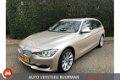 BMW 3-serie Touring - 320i High Executive inclusief winterbanden set op lichtmetalen velgen - 1 - Thumbnail