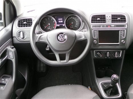 Volkswagen Polo - 1.2 TSI 90PK 5D BMT Comfortline met Navigatie - 1