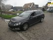 Volkswagen Passat Variant - 1.6 TDI Comfort Executive Line BlueMotion VOOR SCHADE, CLIMA, NAVI, EX B - 1 - Thumbnail