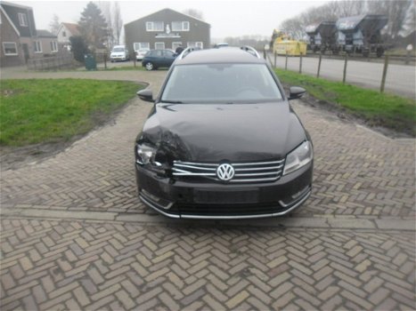 Volkswagen Passat Variant - 1.6 TDI Comfort Executive Line BlueMotion VOOR SCHADE, CLIMA, NAVI, EX B - 1