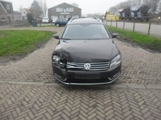 Volkswagen Passat Variant - 1.6 TDI Comfort Executive Line BlueMotion VOOR SCHADE, CLIMA, NAVI, EX B