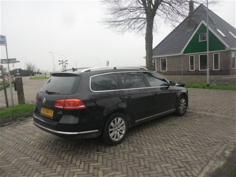 Volkswagen Passat Variant - 1.6 TDI Comfort Executive Line BlueMotion VOOR SCHADE, CLIMA, NAVI, EX B - 1