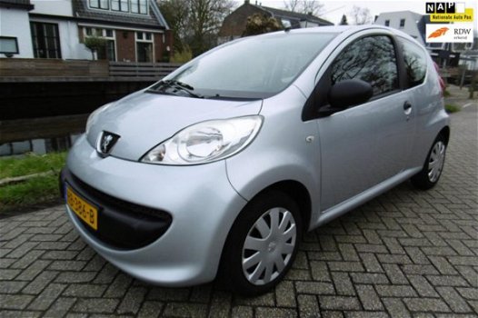 Peugeot 107 - 1.0-12V XR Stuurbekrachtiging Zuinig 1 op 20 142.000km - 1