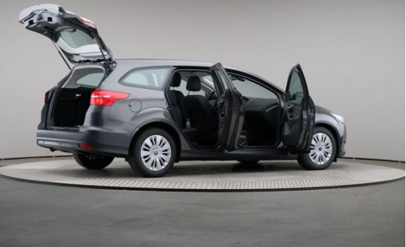 Ford Focus Wagon - 1.5 TDCi Lease Edition Wagon, Automaat, Navigatie - 1