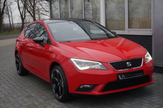 Seat Leon - 1.2 TSI Style LED|Media|Cruis|PDC Rood - 1