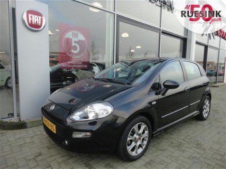 Fiat Punto - TWINAIR 100 5DRS/STREET/AIRCO/LM/PDC RIJKLAAR - 1