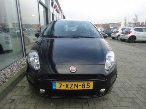 Fiat Punto - TWINAIR 100 5DRS/STREET/AIRCO/LM/PDC RIJKLAAR - 1