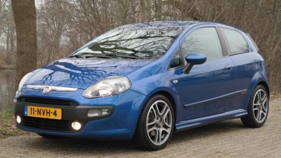 Fiat Punto Evo - 1.3 M-Jet Dynamic - 3deurs - Airco - Vol opties - Elek. pakket - Inruil mogelijk - 1