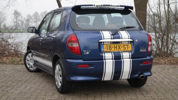 Daihatsu Sirion - 1.3-16V VTi -5deurs - Stuurbekrachtiging - Elek. pakket - Inruil mogelijk - 1