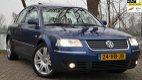 Volkswagen Passat - 2.8 V6 Highline 4Motion - 5deurs - Schuifdak - Airco - Vol opties - Inruil mogel - 1 - Thumbnail