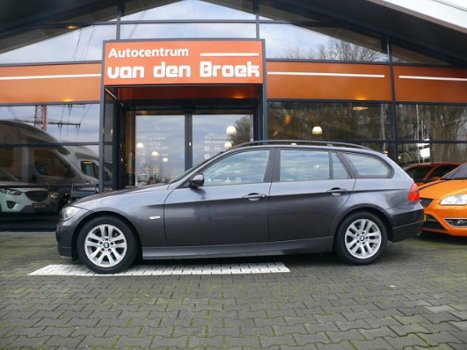 BMW 3-serie Touring - 320d Automaat Navi Climate Cruise Controle Pdc Trekhaak Lmv - 1