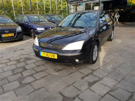 Ford Mondeo - 2.0-16V Ghia Automaat - 1