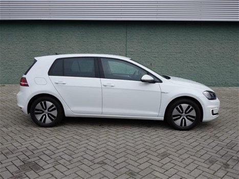 Volkswagen e-Golf - e-Golf Navi ECC Cruise EX BTW VW garantie 08-2021 - 1