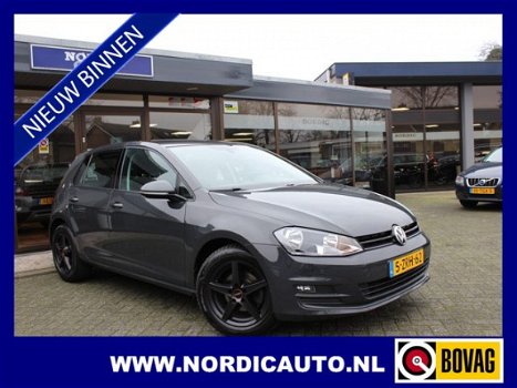 Volkswagen Golf - 1.2 TSI EDITION NARDO GREY NAVIGATIE 86DKM - 1