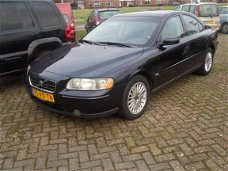 Volvo S60 - 2.4 Kinetic bj 2005 altijd 25 auto, s op voorraad