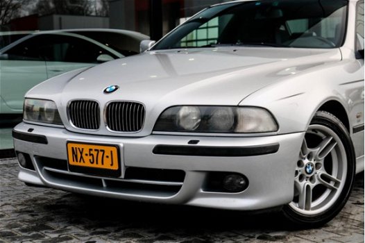 BMW 5-serie - 540i Youngtimer Nieuwstaat Leer Navigatie Automaat Elektrische Ramen Memory BTW Stoele - 1