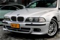 BMW 5-serie - 540i Youngtimer Nieuwstaat Leer Navigatie Automaat Elektrische Ramen Memory BTW Stoele - 1 - Thumbnail