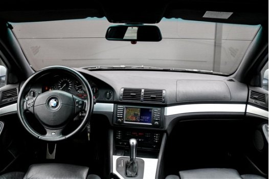 BMW 5-serie - 540i Youngtimer Nieuwstaat Leer Navigatie Automaat Elektrische Ramen Memory BTW Stoele - 1