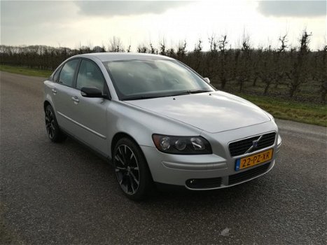 Volvo S40 - 2.4i 170PK Automaat | Cruise | Trekhaak | Climate - 1