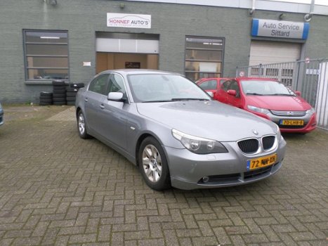 BMW 5-serie - 520i Executive AUTOMAAT. NAVI, PDC. LEER - 1