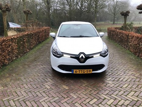 Renault Clio - 0.9 TCe Expression Renault Clio 0.9 TCe Exprission - 1