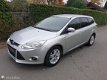 Ford Focus Wagon - - 1.0 EcoBoost Lease Trend 1e Eigenaar Navi Trekhaak Pdc Airo - 1 - Thumbnail