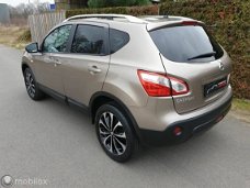 Nissan Qashqai - - 2.0 Connect Edition 1e Eigenaar Navi-Camera-Panoramadak 18 Inch