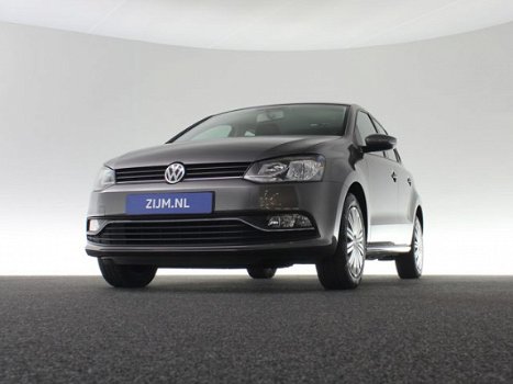 Volkswagen Polo - 1.2 90pk TSI Comfortline | Trekhaak | MF Stuurwiel | Airco | Radio | Stuur verstel - 1